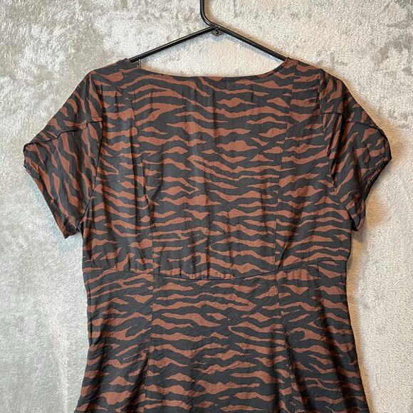 Madewell V-neck Mini Dress Women's Abstract Animal Size 10 Brown Black - Picture 4 of 7